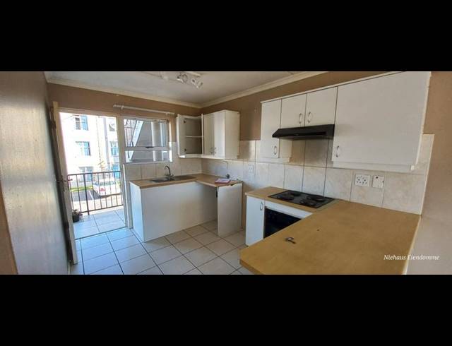 2 BEDROOM PROPERTY TO RENT IN GULDENLAND